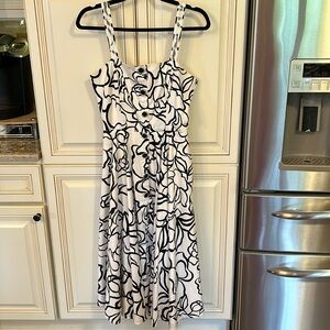 Fun black and white dress.